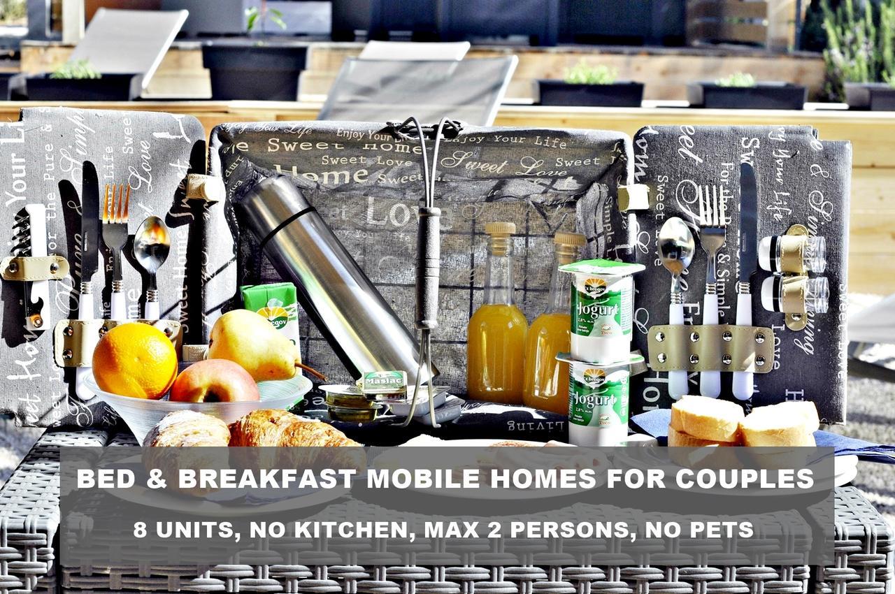 Boutique Mobile Homes Ulikarovinj (Adults Only) Ruang foto